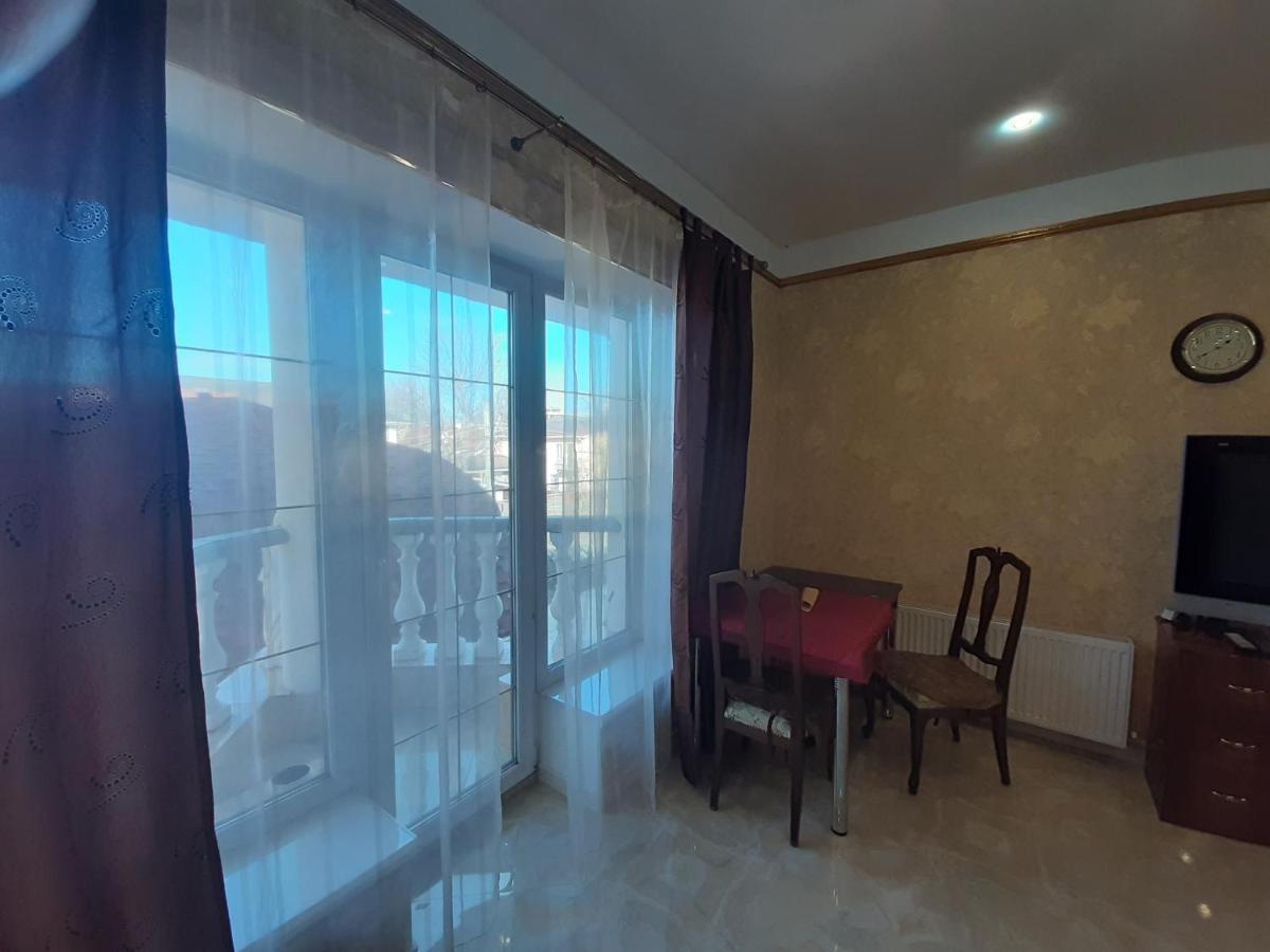 Аппартаменты С Балконом Odessa Exterior foto