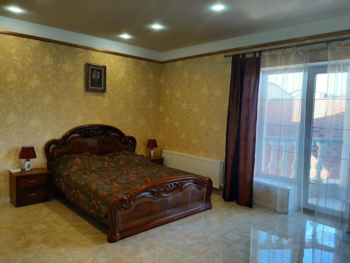 Аппартаменты С Балконом Odessa Exterior foto